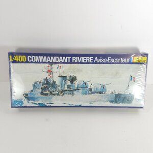 1/400 commandant Riviere Aviso-Escorteur Model - Heller - New / Sealed
